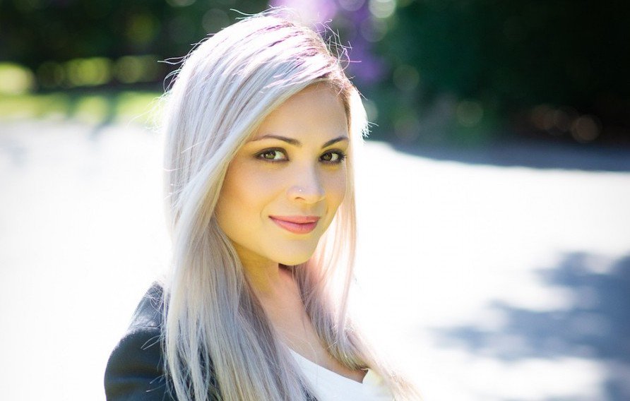 Douglasmagazine's tweet photo. @humairaaa is leveraging technology with the made-in-Victoria @locelleapp to connect women together and tackle social isolation: https://t.co/4TgEjI6wse #yyjtechnology #vientrepreneurs #socialnetworking https://t.co/9FKqFF8bcw