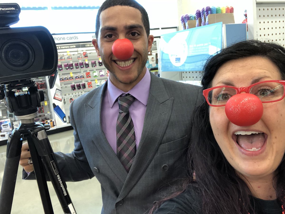 13815Walgreens's tweet photo. Thanks so much @wnkytv for celebrating and promoting #RedNoseDay with us! Catch our segments on WNKY at 5 and at 6 tonight and NOW online from #SoKYatNoon and a Facebook Live post @A15_Walgreens @Walgreens #NosesOn https://t.co/odO3kJKzF4
