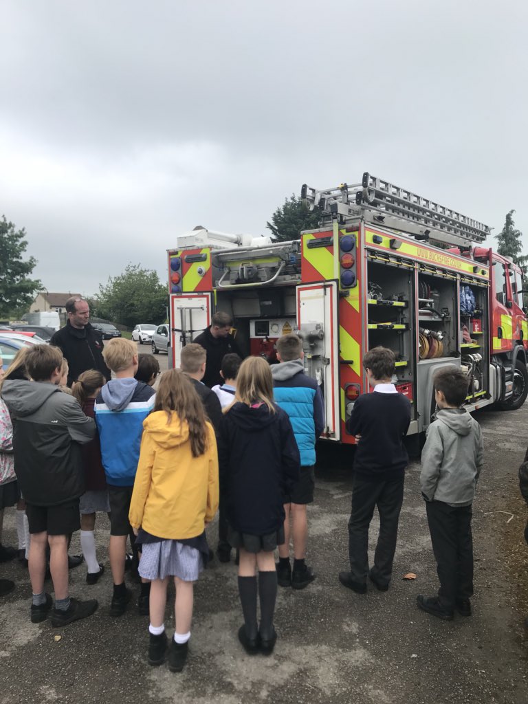 Thank you to <a href="/FireNewport/">Newport Pagnell Fire</a> for visiting Year 5 this morning, the children gained valuable information to share with their families. 🚒 #FireSafety