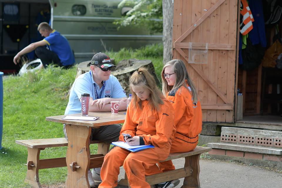 You can start marshalling at any age from 12 #thanksmarshal 20-05-18 Photo courtesy of <a href="/2020zoom/">geoff robinson</a> bit.ly/guewwU #lotonparkhillclimb
