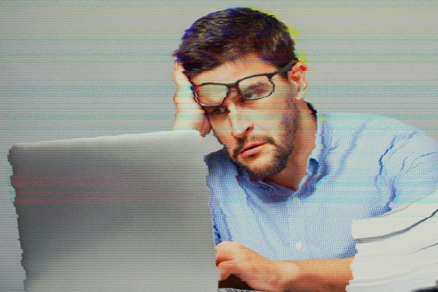 JoelleGKaufman's tweet photo. At least 1/3 of most connected workers' days are spent triaging information from multiple systems. Gartner/CEB talks about the issue @CEB_News @Dynamic_Signal #StateofECE #communicationoverload https://t.co/sMlEi09lZK https://t.co/o9gNjFBmY6