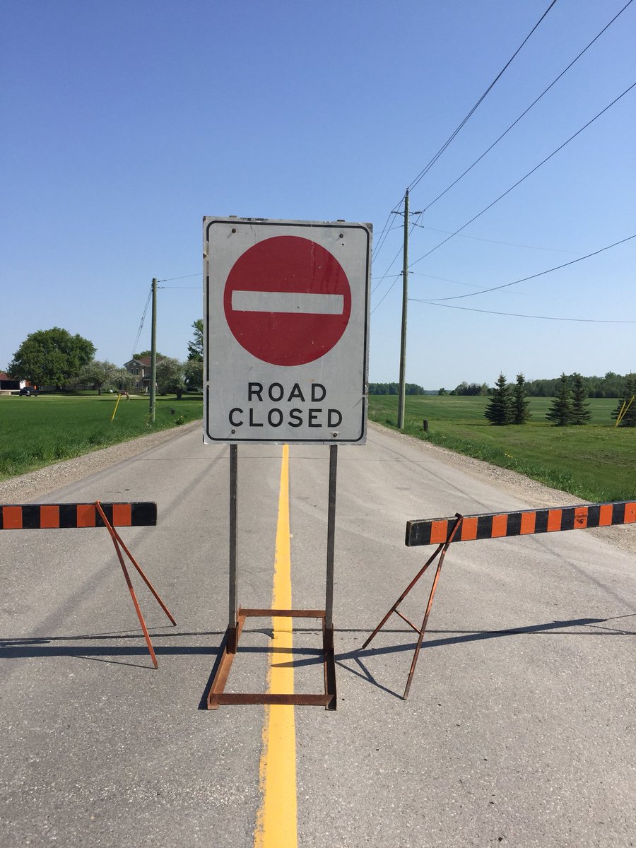 CBCKhalil's tweet photo. Single-vehicle accident on New Jerusalem Road. The car hit a hydro pole. The road is closed in between Sawmill and Scotch Line Road. @570NEWS @570traffic https://t.co/BDYBwvigU6