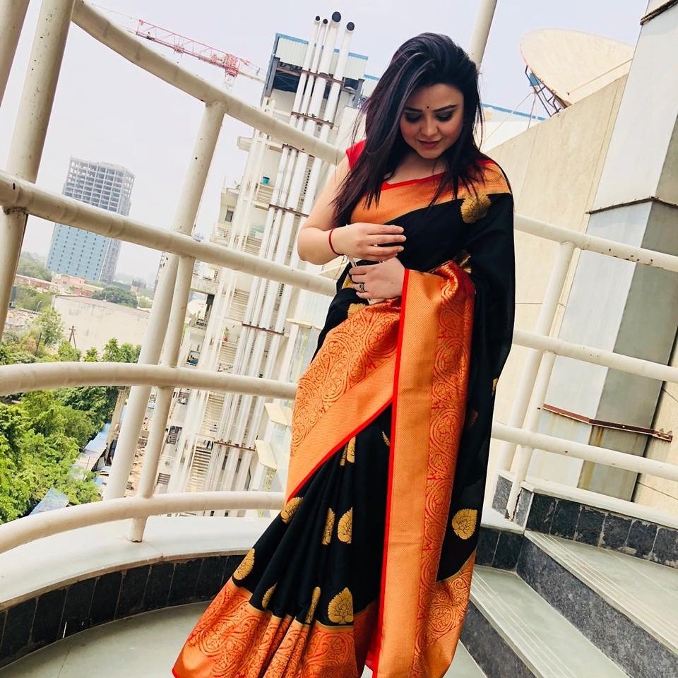 MadhuriKalal's tweet photo. #NewProfilePic https://t.co/ZiOk9d2l6t
