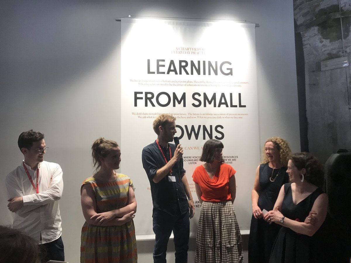 The six curators of Free Market with Jeffrey Bolhuis describing the wonderful experience of working together! @bolhuis_jeffrey <a href="/laurencelord/">Laurence Lord</a> <a href="/tarafkennedy/">Tara Kennedy</a> <a href="/OrlaPMurphy/">Orla Murphy</a> @mirjo_Arch <a href="/Superfolk/">Superfolk</a> #freemarket_irl