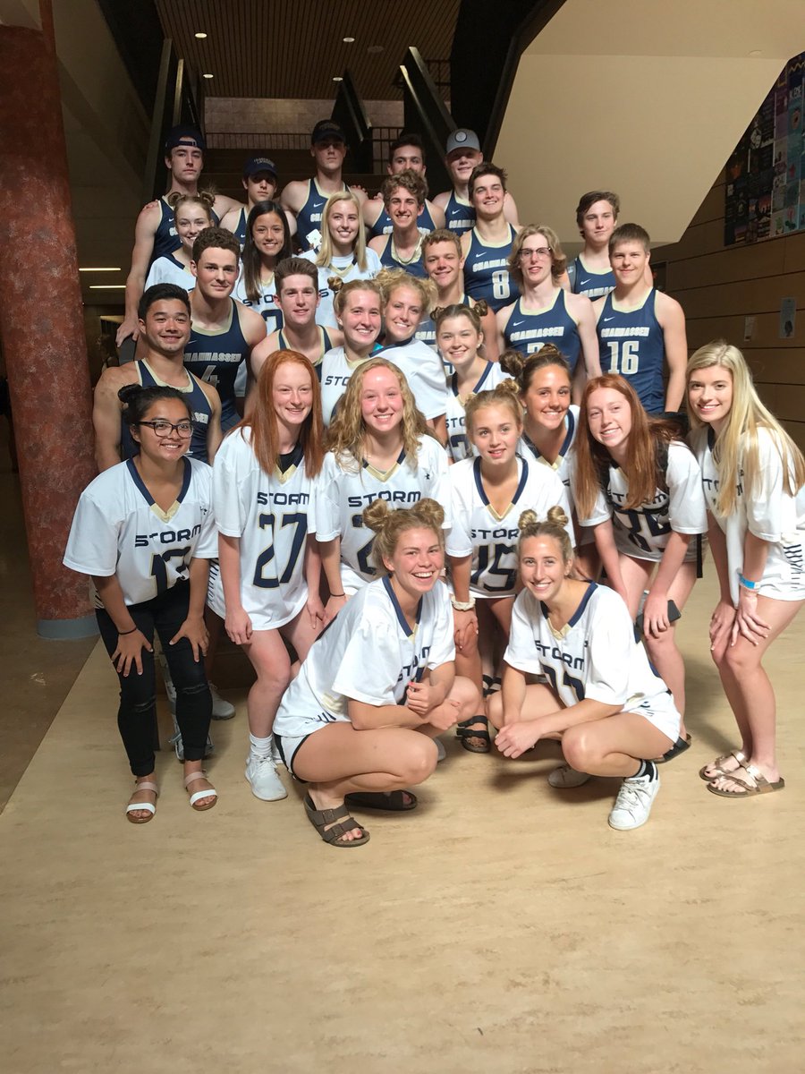 2nd annual jersey switch in honor of our HUGE boarder battle tonight #ogjerseyswitchers #respecttherrivalry 🦅