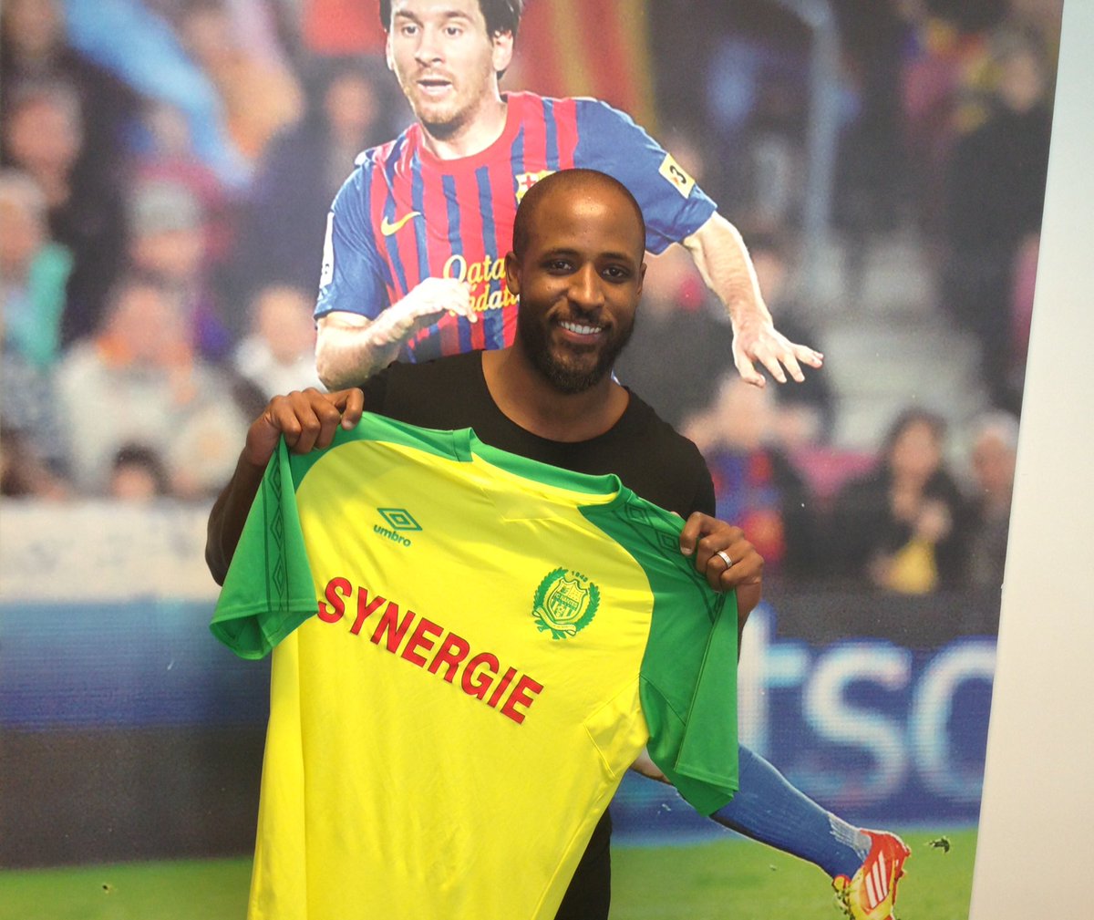 🎁CADEAU 🎁

RT &amp; FOLLOW les comptes <a href="/lequipedusoir/">L'Équipe du soir</a> et <a href="/UmbroFrance/">Umbro France</a> pour remporter la maillot du <a href="/FCNantes/">FC Nantes</a> ! 💛💚

Réagissez avec #EDS