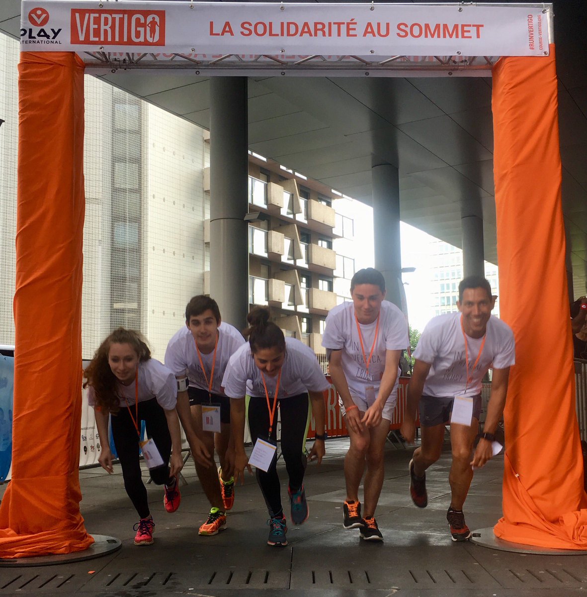 BDSSPL's tweet photo. #runvertigo pour @pl4y 
« Toi demain tu ne pourras plus marcher ! »
Les coureurs préventifs se mettent en jambe🏃🏼‍♀️🏃‍♂️ https://t.co/vxh53pM0lE