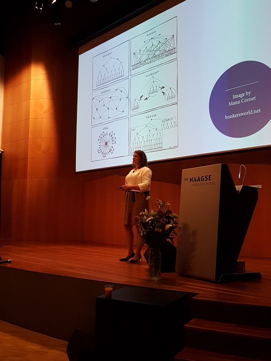 TurionEvents's tweet image. Christine De Lille hier aan het woord bij haar eigen intreerede! #exciting  #innovationnetworks #hhs