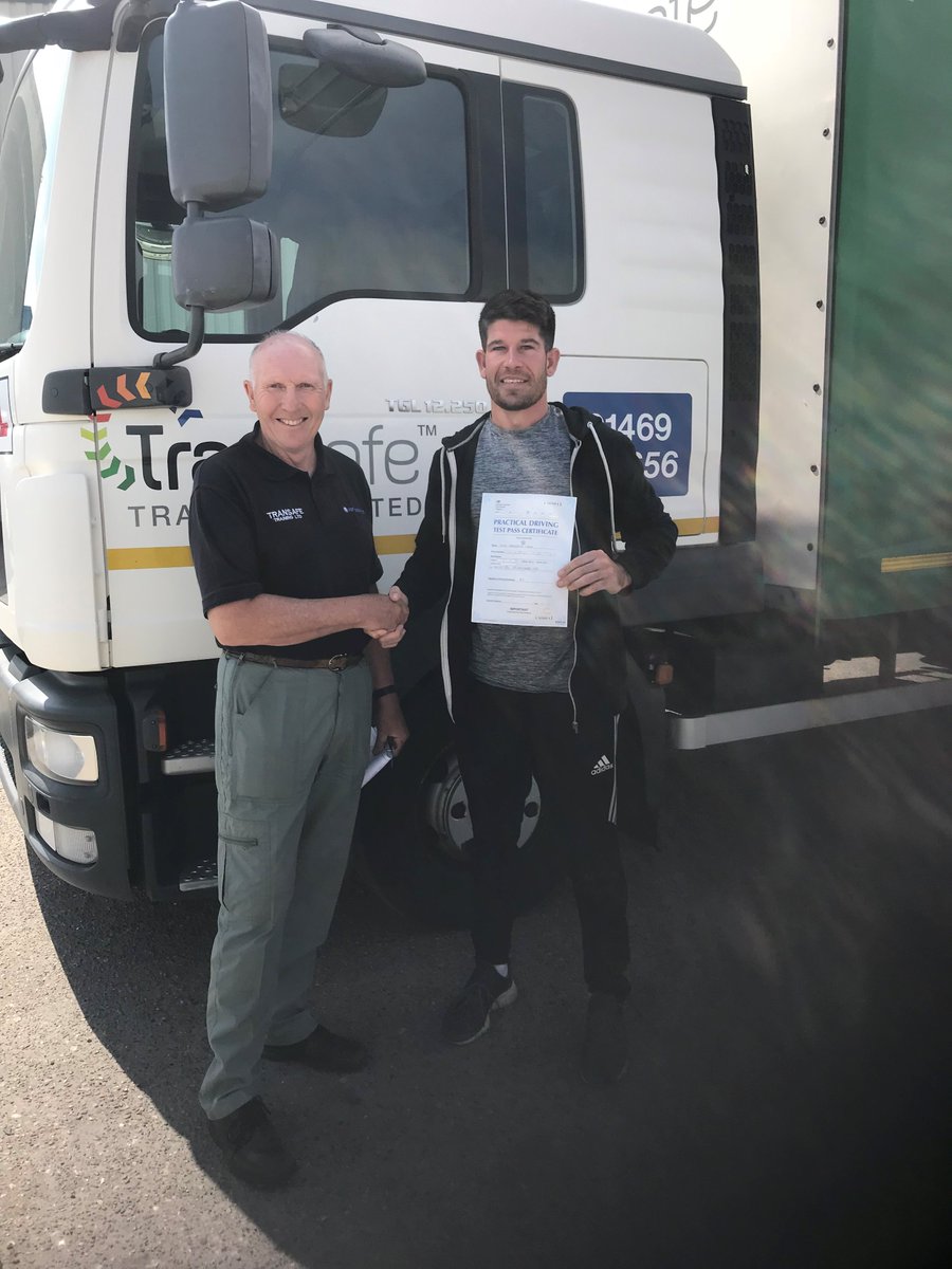 TransafeTrain's tweet photo. Super Well Done to Simon Cook for his first time pass on CAT C today! Fabulous results :) Enjoy :))
#nicetoseeourdaveywavey #firsttimepass #pass #firsttime #congratulations #catctraining #training #drivertraining #stallingborough https://t.co/WVano7MWTm