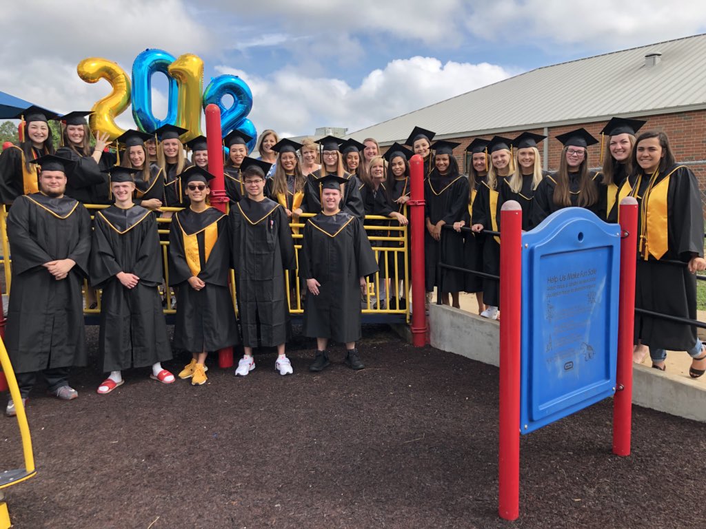 IndianKnollES's tweet photo. We couldn’t be prouder of our first class of firebird graduates! #SHSclassof2018 @shsacademics https://t.co/JxwrTzkq1p