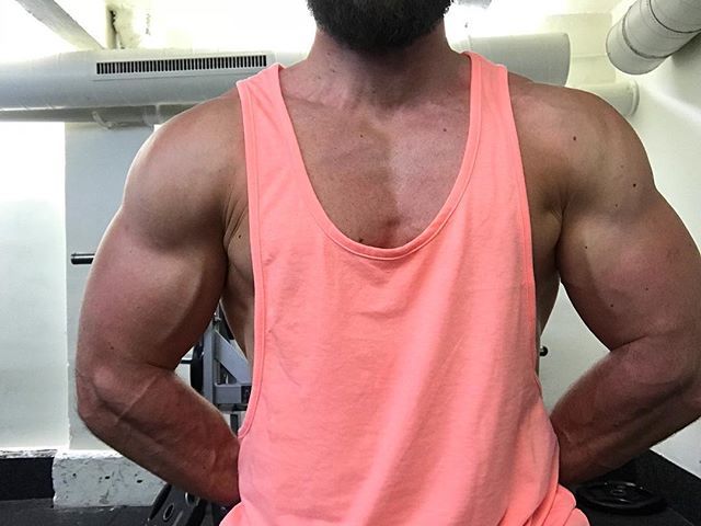 benj_fitness's tweet photo. Everything posing ๐ค๐ผ
#heytrythis #fitness #fit #fitfam #fitnessAddict #love #fitgirl #fitnesslifestyle #fitnesslife #healthyLife #Fitfrenchies #inspiration #noPainNoGain #instafit #instafitness #training #bodybuildingcom #cmgsportsclub #workout #fitnessgoals #follow #fitstagโฆ https://t.co/1X9CwBsuQf