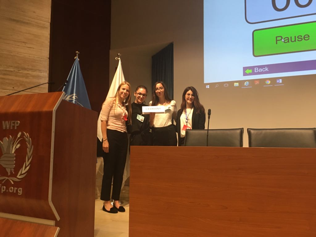 2018_gamun's tweet photo. Fine della sessione per la commissione #FAO🇩🇪🤩
 #thirdday #GAMUN2018 #germany #GlobalActionItaly #diplomacyeducation  #WFP #internationalrelation @globalactionita @GermaniaItalia @Ambtedesco https://t.co/5zq1jL2WzD