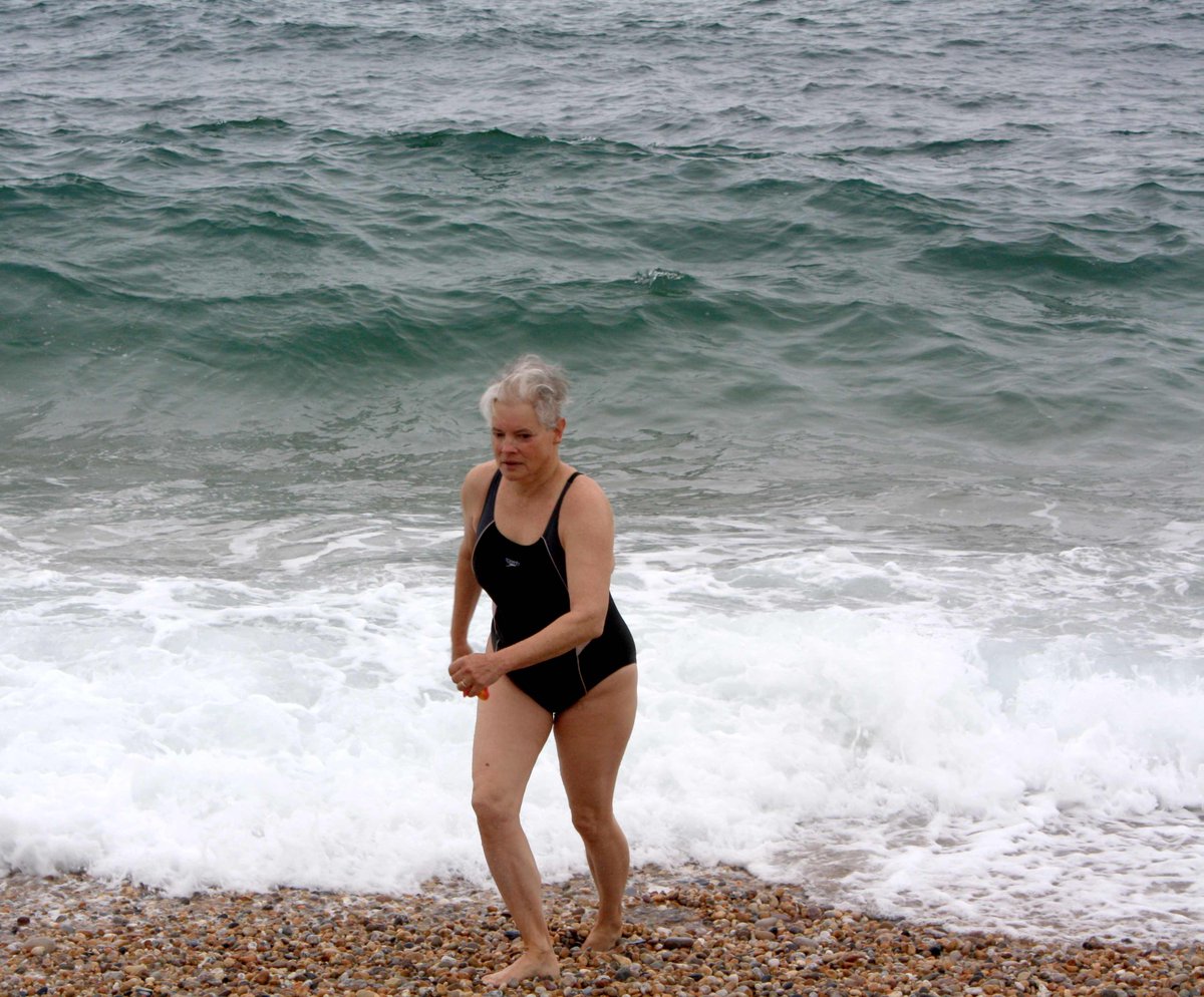 liquidscapes18's tweet photo. #wild #swimming conversation at liquidscapes.  Swimming and…the individual, community, the natural world, and modernity.  Swim Nation! starts at 14.30 on Fri Jun 22 in Studio 1 at @Dartington Space (TQ9 6EN).  @artdotearth Join us!

Full information at https://t.co/K4EImWshCd https://t.co/eD94pbzBnV