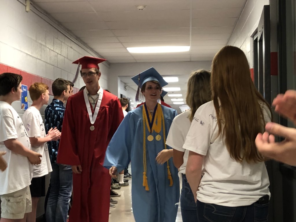 SchulzScottA's tweet photo. Senior walk @TurkeyRunSchool .  We are proud of our #TRWarriors ! https://t.co/6CTvz0GOfD