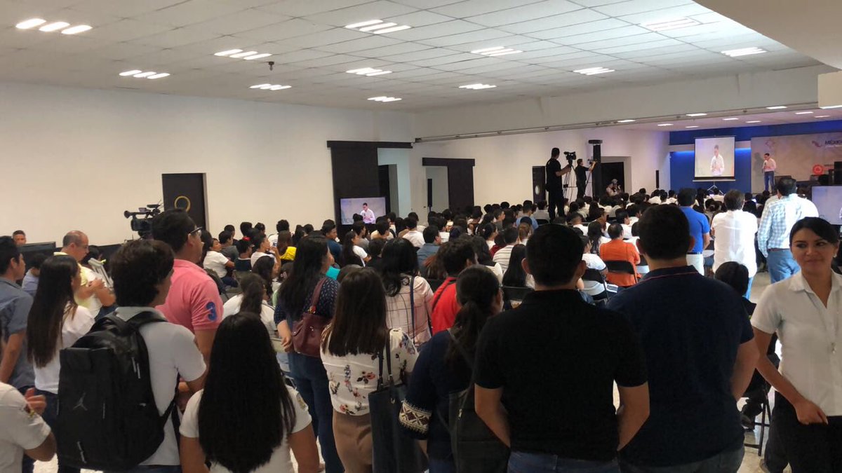 Síguenos en vivo!!   #MxConFuturo desde Universidad Justo Sierra <a href="/UHJS_MX/">UHJS</a> facebook.com/MxConFuturo/vi…