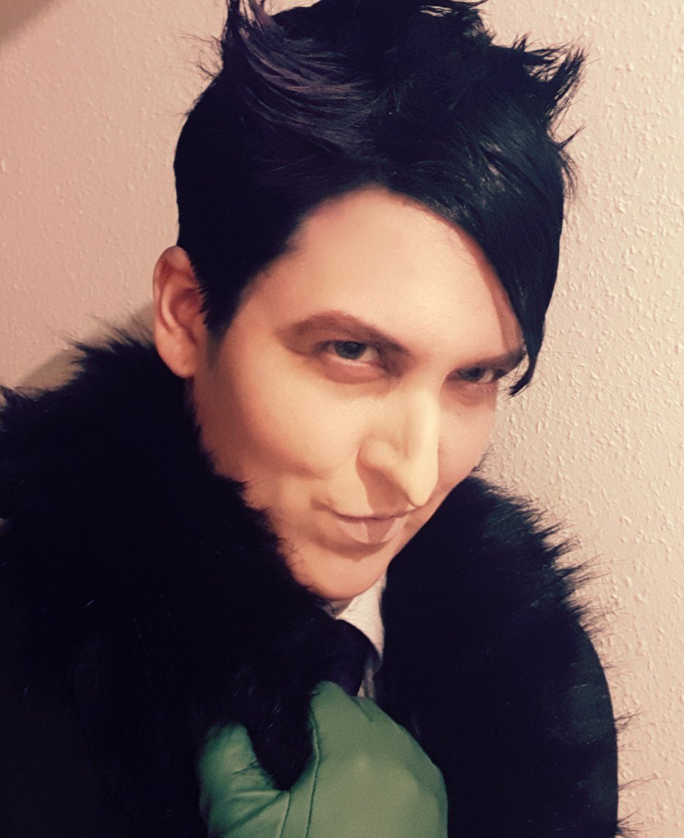 MikaRavenscroft's tweet photo. I really miss this a lot
I cant wait🙌 film and comic con London in July!who's there?^^  #Gotham #GothamSeason6 @Gotham @robinlordtaylor #OswaldCobblepot @DCComics #Gotham22Episodes https://t.co/jMmy9bUl6s