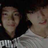 The Most Precious Moments in Life is shared with the person you love-things boyfriend should do for you! Show the world that he's yours #vkook  #kookv  #taekook 