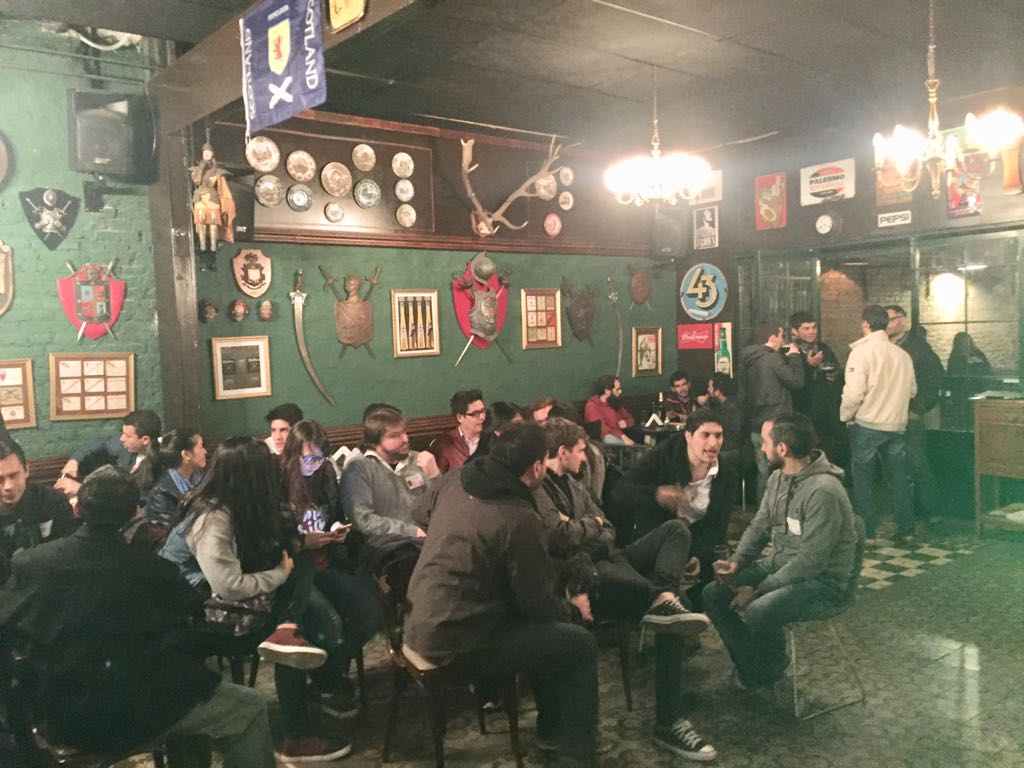 SoleSalasMeT's tweet photo. ANOCHE ➡ Egresados del @Plan_111mil #Córdoba de #networking en su primera cita con el Ecosistema Emprendedor Tech local! 🤝
GRACIAS #ASETEC por la invitación! 
#TinderWorking 👏👏
#EmprendedoresTech 
#FuturosProgramadores #Java
#ArticulaciónLaboral https://t.co/RmyItwT5oZ