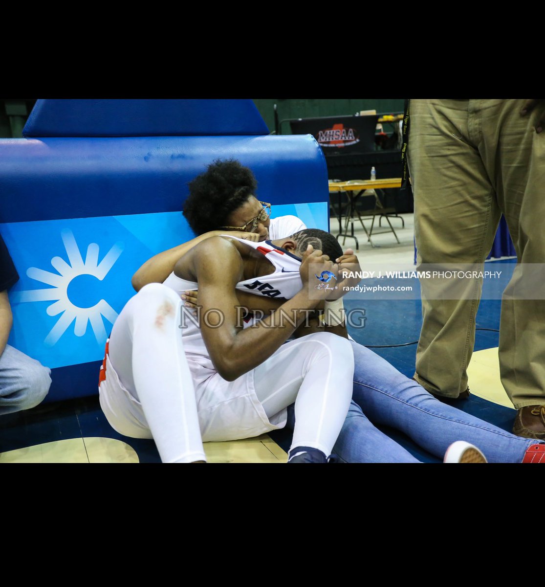 Iamfelixhayes's tweet image. Most of y’all would never understand the pain behind these pictures man...😓 #LLLA