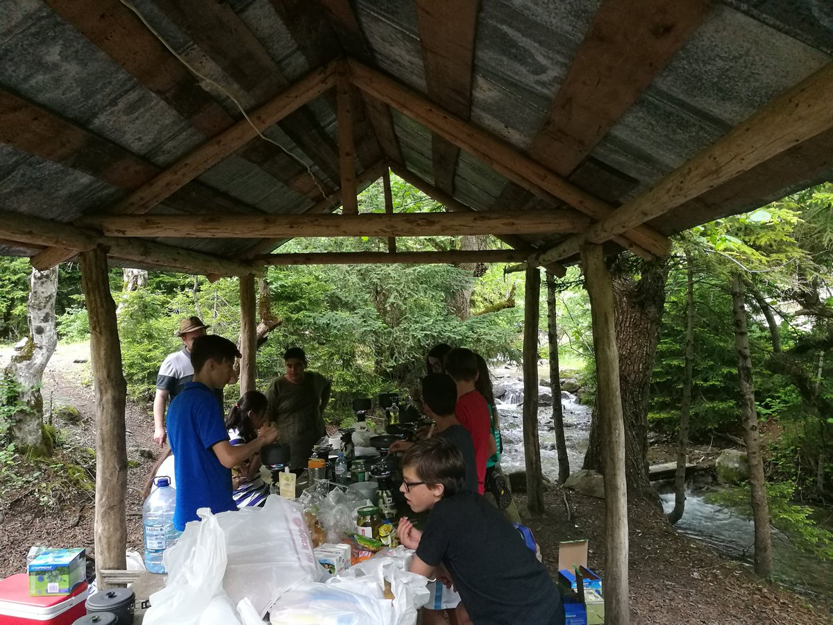 Dinner time!
#BISTYEAR9 #BISTYEAR8