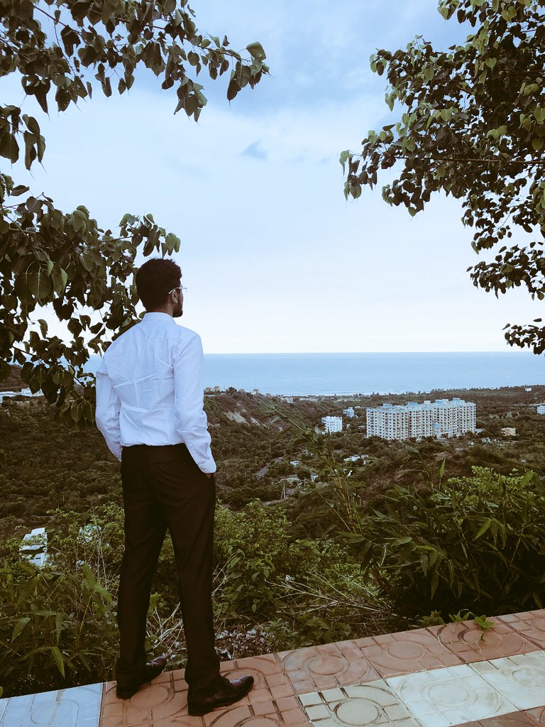 pankaj_sancheti's tweet image. Bye Vizag ⛰ beautiful huts n view 🏝🏡 #TravelStops #TravelDiaries 
Hope Vikas does not Gonble Up Natural beauty @APTDCofficial