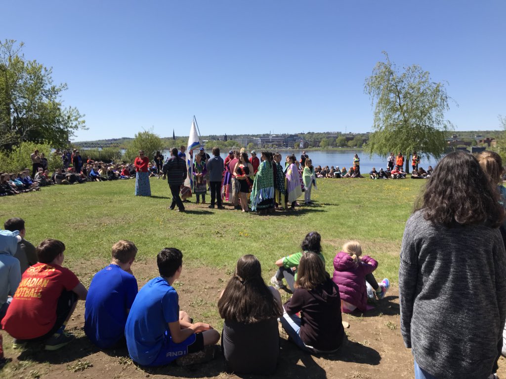 PerezLiteracy's tweet photo. @nasismiddle @devon_middle thank you for a beautiful water walk celebrating aboriginal day #woliwon https://t.co/1A9EwugQKJ