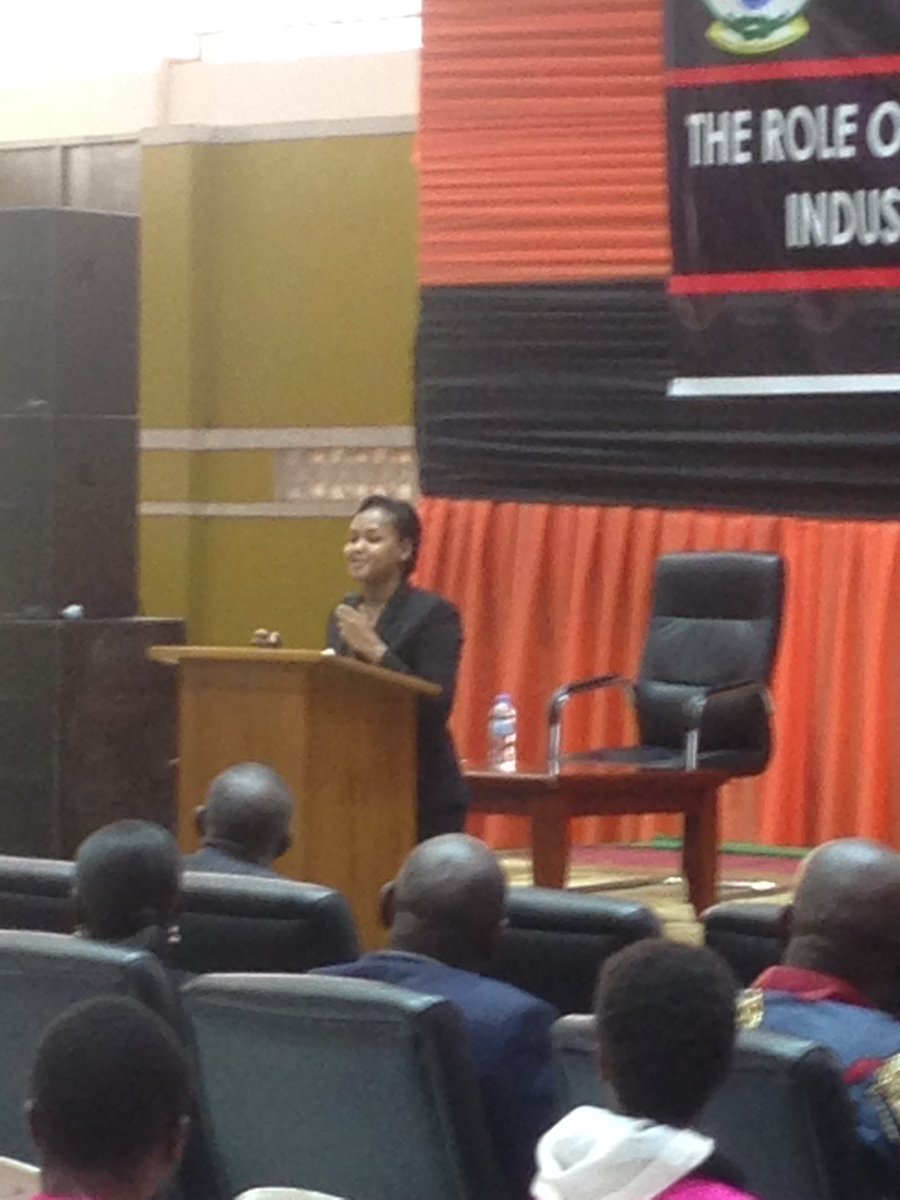 ericshyaka60's tweet image. Minisitiri w'Urubyiruko  yibukije urubyiruko ko izina ryawe siryo bakwita ahubwo niryo witaba. @RMbabazi Nkabanyarurika ntitukemere kwitwa amazina yariyo yose ahubwo tujye duharanira kwitwa ayo twaharaniye #RwOT #PAMWeek @MinYouthRwanda