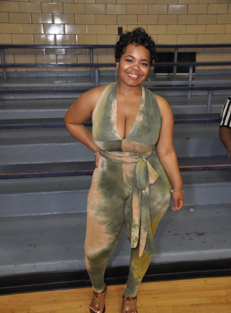 motorcityoprah's tweet photo. #BigTittyTwitter “breastlemania 36” https://t.co/QXajbWu9Q3