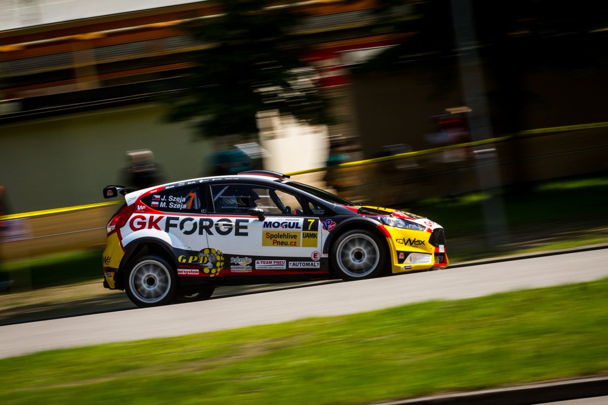 szeja_rallyteam's tweet photo. https://t.co/QZlGmS1d32 Foto: Martin Trdla #gkforge #kowax #braciaszeja #fordfiesta #czechrally #krumlov #orsakrallysport #rally #competition #adrenaline #loverally #rallycars #rallyteam #rallyfans #rallyteam https://t.co/CwyCbMVAjk
