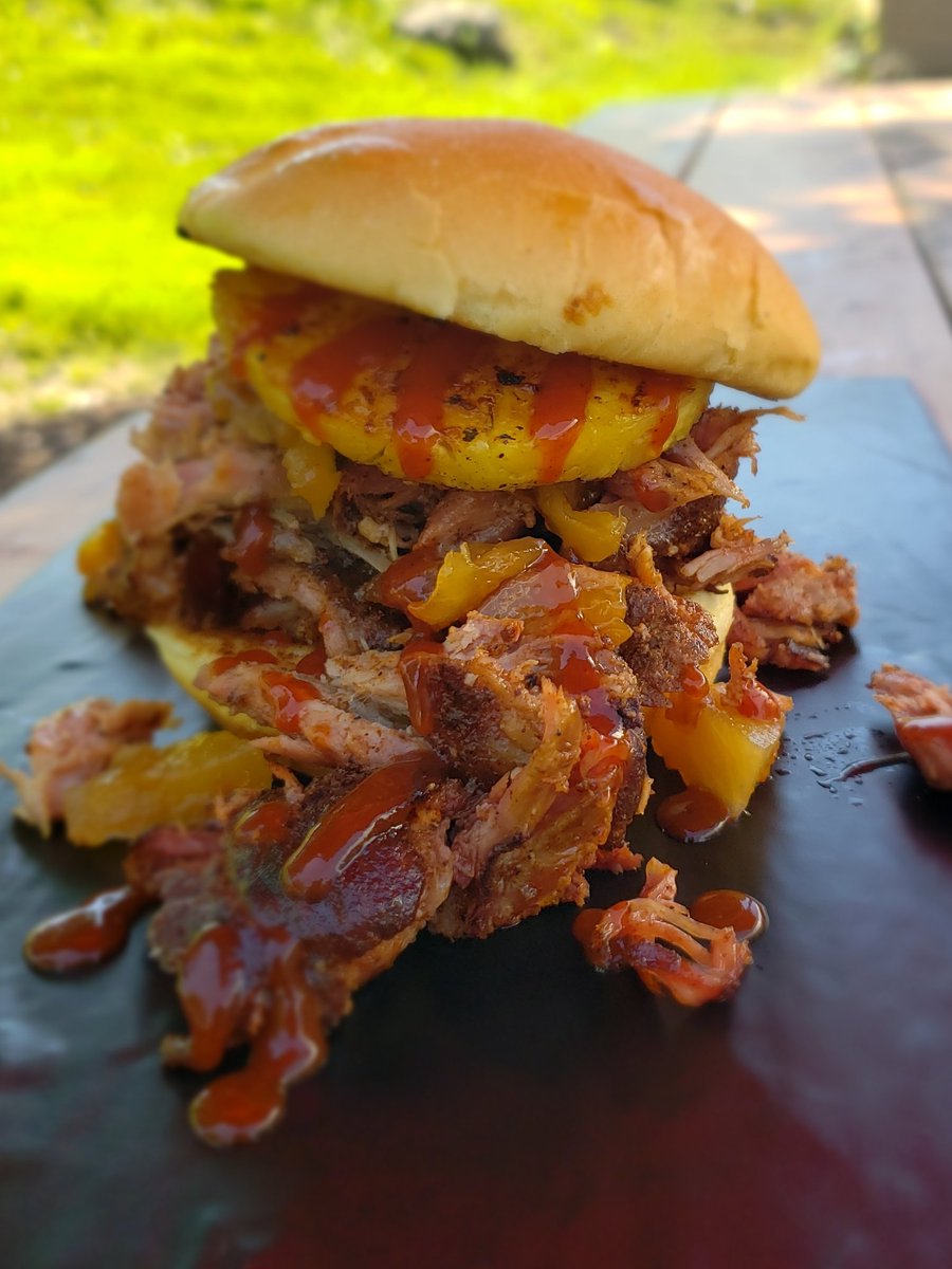 SugarfireStChuk's tweet photo. Chutney pig #pork #ribs #chutney #smoke #bbq https://t.co/Ha31UoLv8p