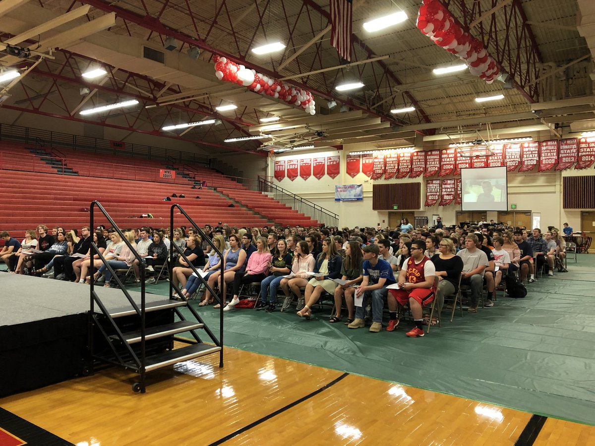 NPHSMcGovern's tweet image. They’re ready! But am I?! 😭#NewPalProud #createextraordinary #ClassOf2018