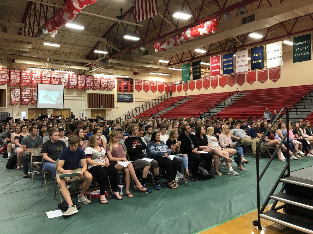 NPHSMcGovern's tweet image. They’re ready! But am I?! 😭#NewPalProud #createextraordinary #ClassOf2018