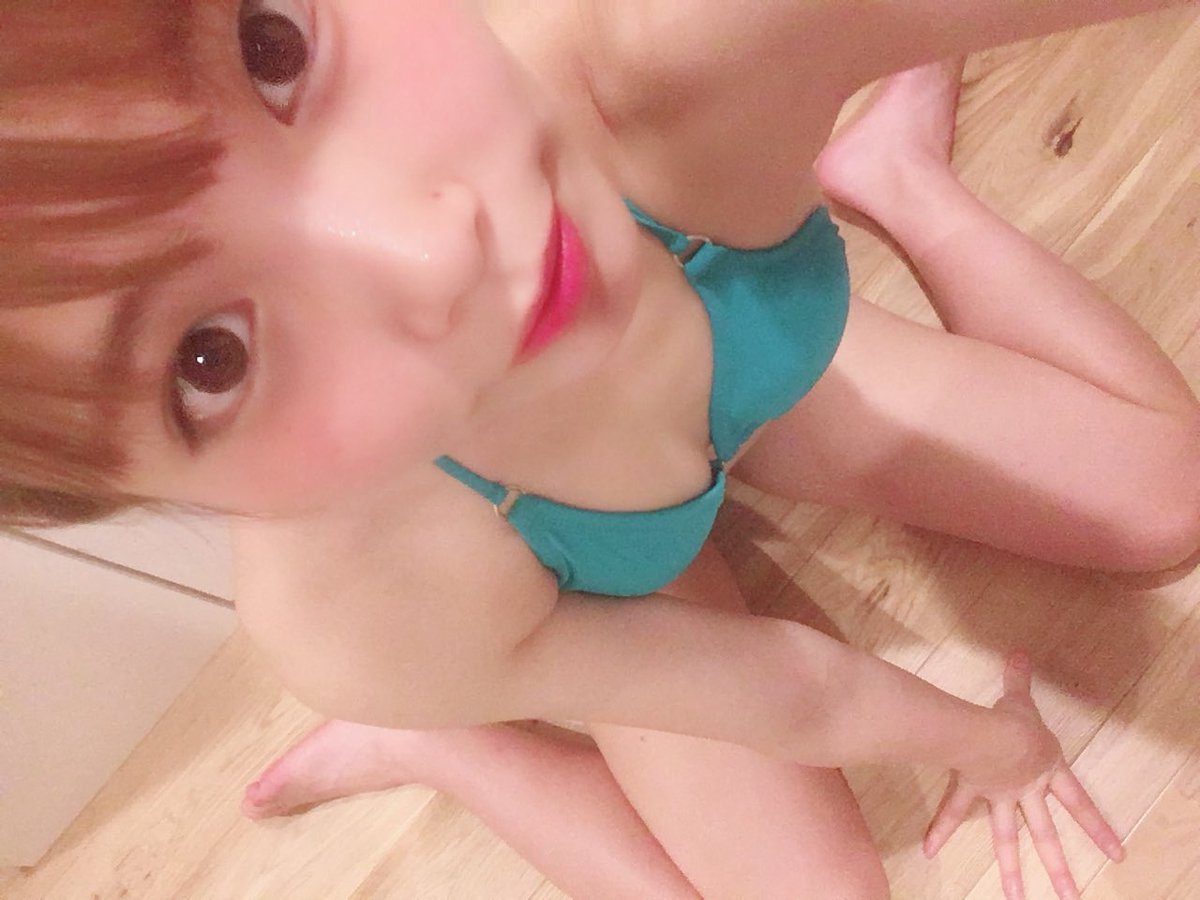 横屋敷ありさ 拡散 フォロー希望です グラビアはなかなかやらないんですが おっぱいはないけど腹筋とおしりに蒙古斑があります 拡散希望 フォローお願いします 水着 アイドル 腹筋 蒙古斑