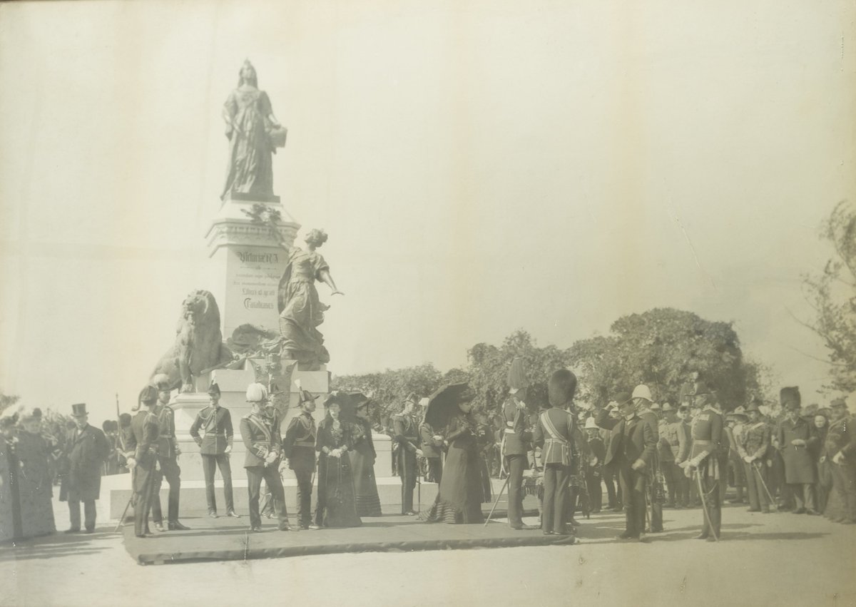 BytownMuseum's tweet photo. #TBTMuseum: Veterans of the Boer #War receiving Active Service Medals from the Duke of Cornwall and York, Sept 21, 1901. That same day, the Duke unveiled “the handsome monument of our late and lamented #Queen, his grandmother,” born #onthisday in 1819. #TBT #May24 #MyOttawa https://t.co/Cygso2TG8B