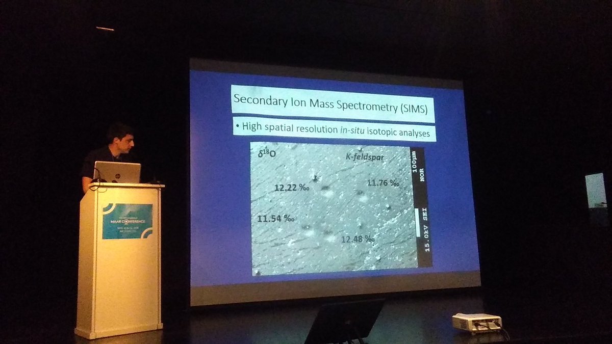 dparcerisageo's tweet photo. Avui #CarlesFàbrega ha presentat ponència a la #MaarConference sobre la correcció de #IMF en mesures de #StableIsotopes de #IonProbe que hem desenvolupat en el marc del seu #PhD @cienciaitecn @upcmanresa @la_UPC @Divul_cat https://t.co/qcr2GEyVvA