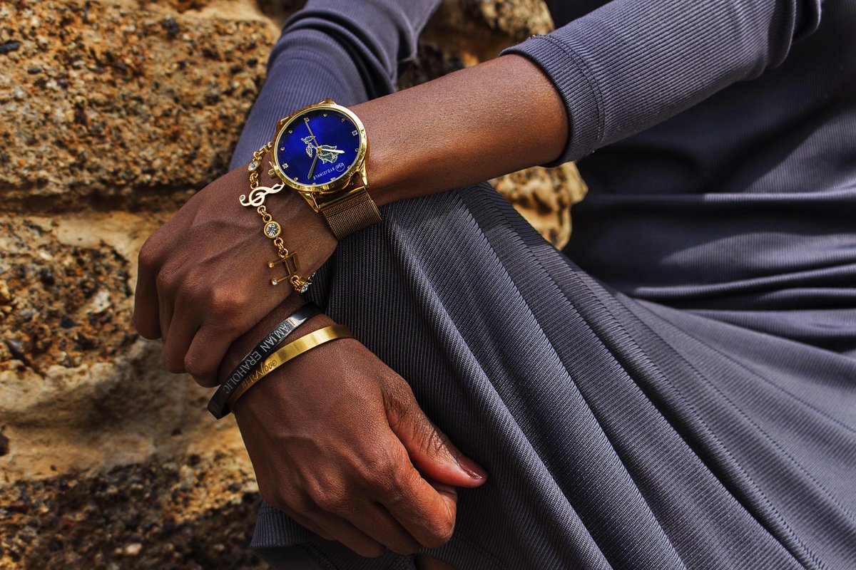 DJZinhle's tweet photo. Superrrrrrr obsessed with the new @erabydjzinhle #GlamEdition.. Launches tomorrow on https://t.co/kZENTX5P8M.
So proud of my team for the amazing visuals. Love the model. #eralove https://t.co/CG5fLKbJa8