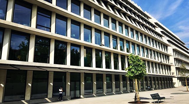 Mighell's tweet photo. #architecture #milan #microsofhouse #architecturephotography https://t.co/jUUjIKI9KU https://t.co/V523HMkcBY