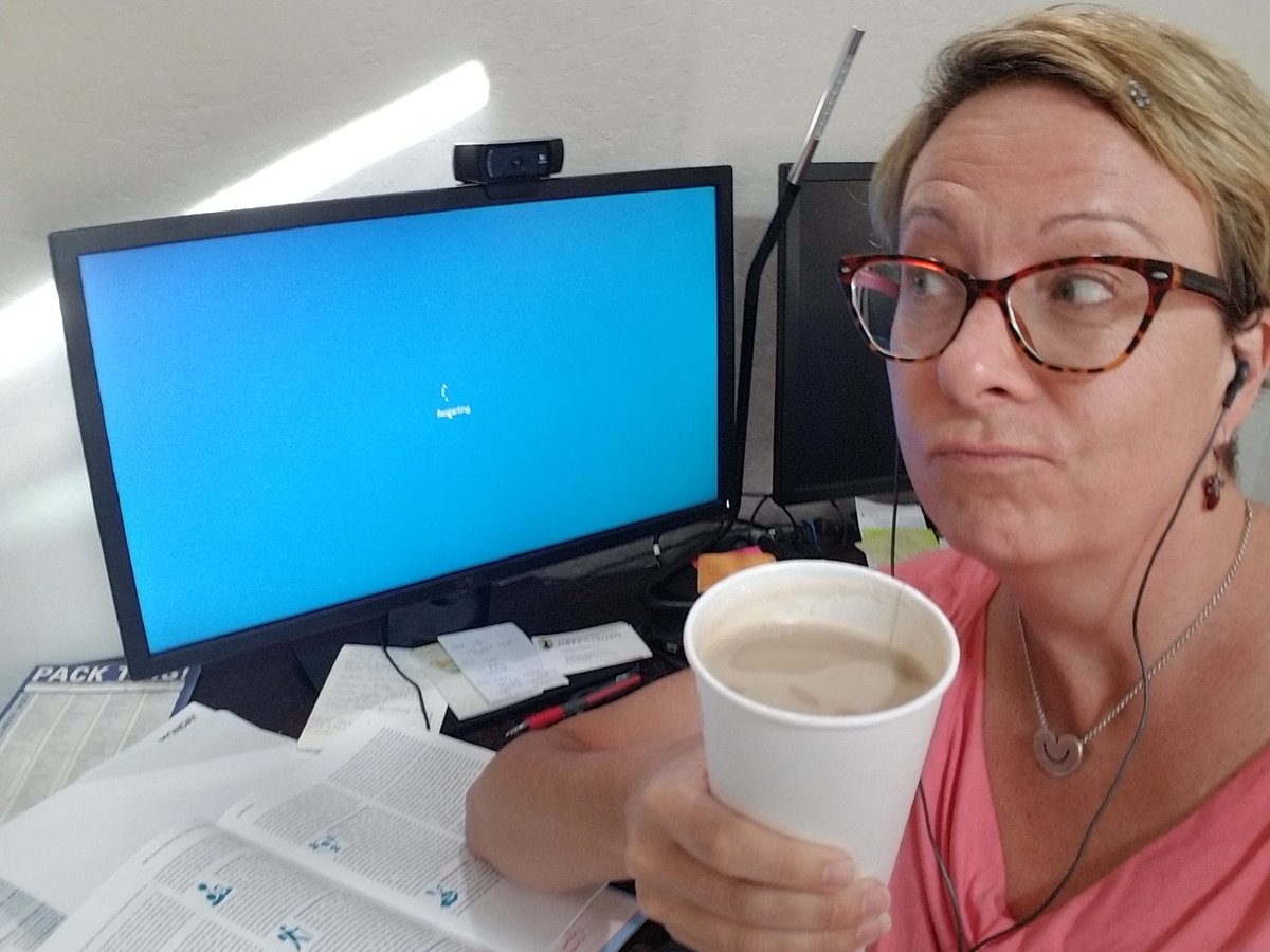 DataDeeva's tweet photo. Getting ready for day 2 of the #ELIfocus session on #AR and #VR. Full system reboot minutes before GO LIVE. #ELIirl
https://t.co/sHZ5Rp88MV https://t.co/fRAarLp9Z8