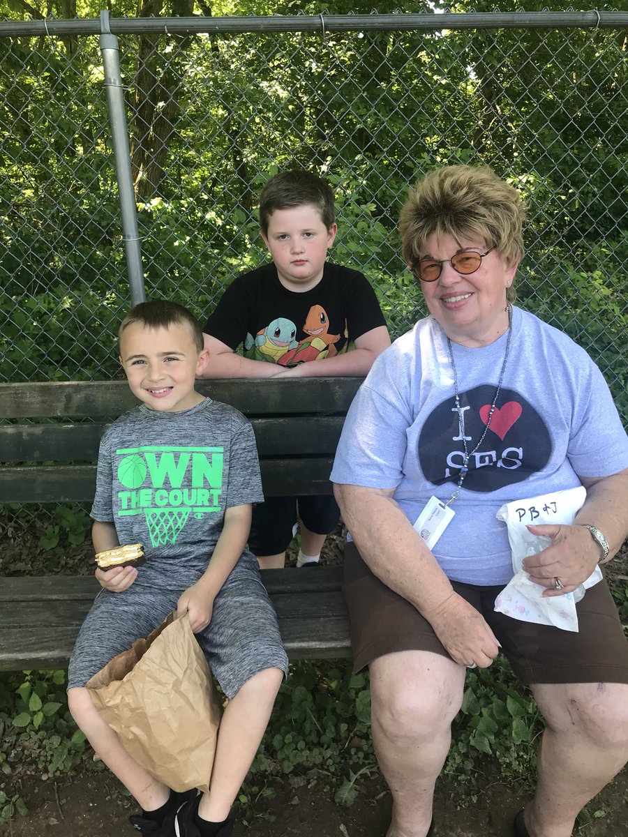 SES_RBBCSC's tweet photo. Picnic Lunch continues! #WeAreSES #FinalDay https://t.co/n8IVJ7uXT8