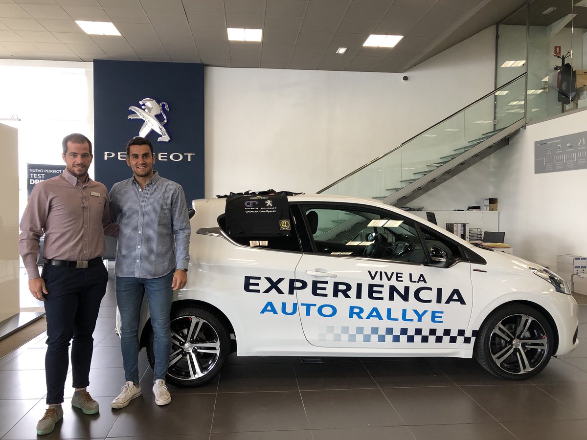 Gran colaboración entre el concesionario <a href="/ARallyeAlcala/">Grupo Auto Rallye</a> y el jugador de pádel <a href="/raulitomarcos/">Raúl Marcos Durán</a>  para esta temporada. ¡Muchas felicidades!