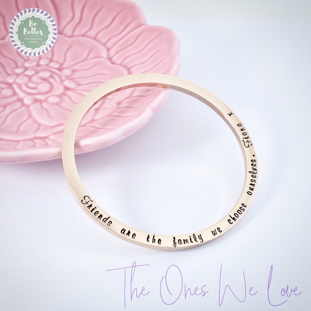 Message on a bangle....
.
.
#bangle #bracelet #personalised #personalisedgifts #personalisedjewellery #message #inspirational #forher #rosegold #gold #silver #etsyseller #etsyselleruk #etsy #uk #🇬🇧 #friendsarethefamilywechoose #friends ##goals #friendship