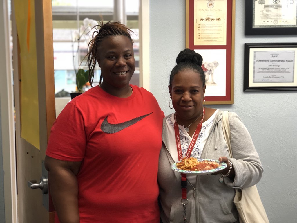 tarango_julie's tweet photo. Celebrating our valuable team today! Teachers provided lunch for our classified staff in appreciation for all that they do to make #LunadaBayElementary so great! #OneTeam #OneSchool #OneStaff #ClassifiedAppreciationWeek https://t.co/OlZdIFXv1O