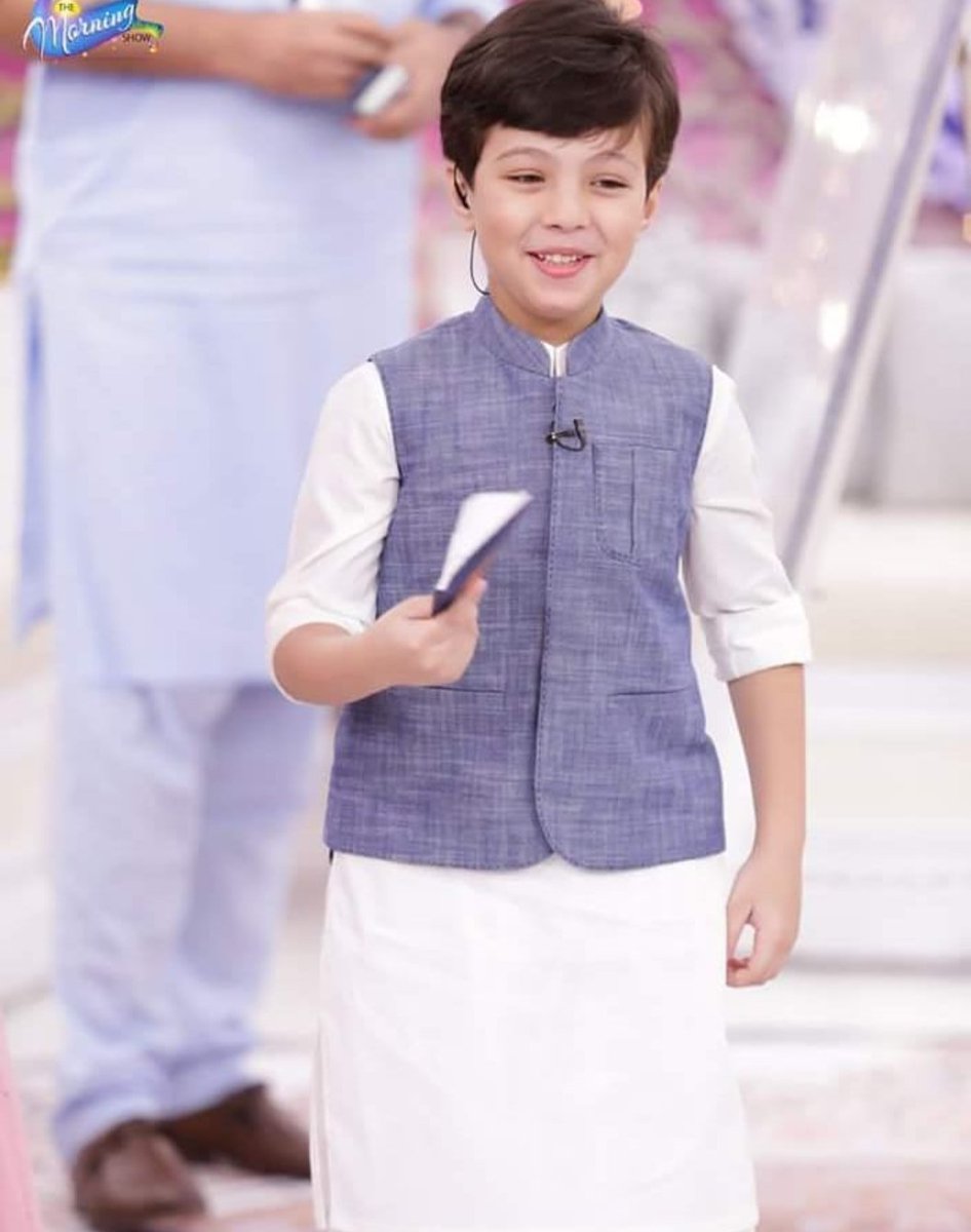 GoSleepAlready's tweet photo. If word "Shehzada" had a Face. ❤
PS: Please Say MashaAllah! 💕🖤
#Pehlaaj #MiniVersion #IUH_PartII 🙈😍 https://t.co/Wln7iYKbqt