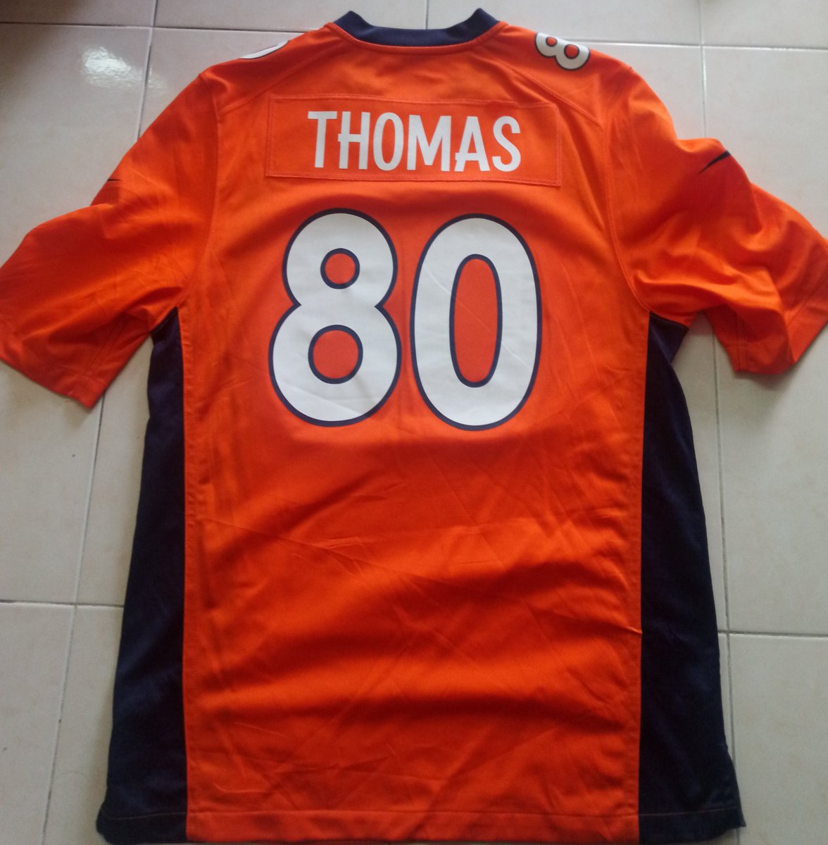 Muhammadsyakirx's tweet photo. #newcollection dari #selamanbundle
NFL ( Super Bowl ) Broncos 2014 kit with nameset THOMAS + 80
*jersi ni aku rasa yg versi original tapi untuk Fans punya , so nampak perbezaan sikit.
*disebab kan lawa dan merecik bagi aku so aku beli dan mungkin akan dijual https://t.co/7qa7dbB4fJ