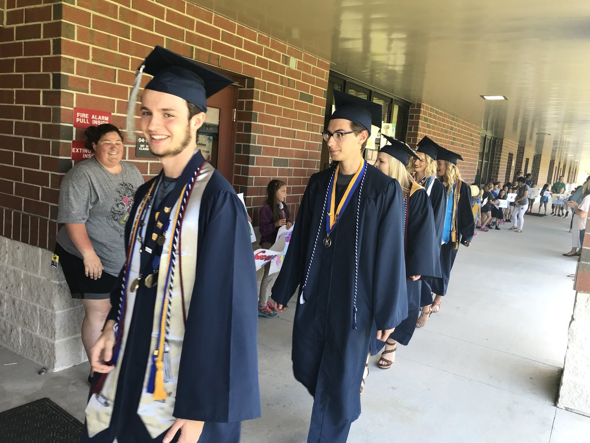 chrisrl_BPA's tweet photo. BPA’s first group of 8th graders to graduate high school! Such a special group of Stingrays! We are proud of you and know you will continue to accomplish amazing things! 💙💛 #BPAunstoppable @BPAPrincipal https://t.co/MfEpnttlx7