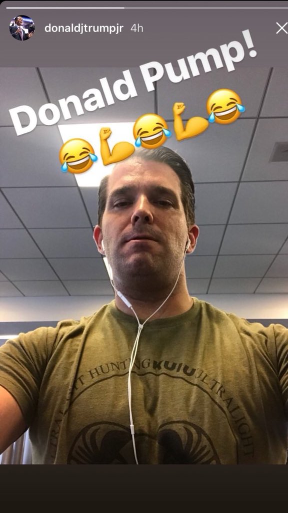 Dd-_WCmUQAACKch.jpg:large