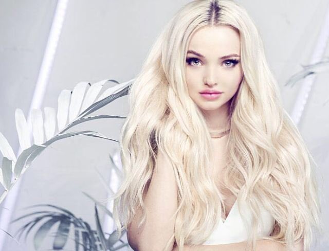jeanninebella's tweet photo. #teenchoiceFOX  My #TeenChioce     #ChoiceSciFiTVShow @AgentsofSHIELD #ChoiceSciFiMovieActor    #chioceSciFitVAActress @DoveCameron  @justjaredjr @JustJared  #justjaredjr #JustJared @TeenChoiceFOX #TeenChoiceFOX  @TeenVogue #TeenVogue https://t.co/eZvFhlqdBG