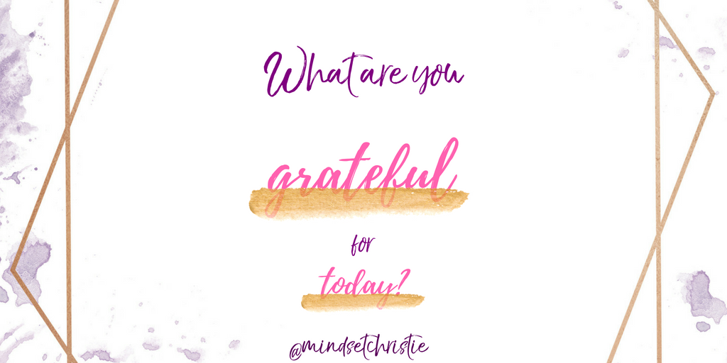 FearlessLeadHER's tweet photo. 👱‍♀ Remember, you get more 🛀 of what you appreciate. 🙏  💵 💰 💲 #gratitude https://t.co/mv1cTY8Vu9