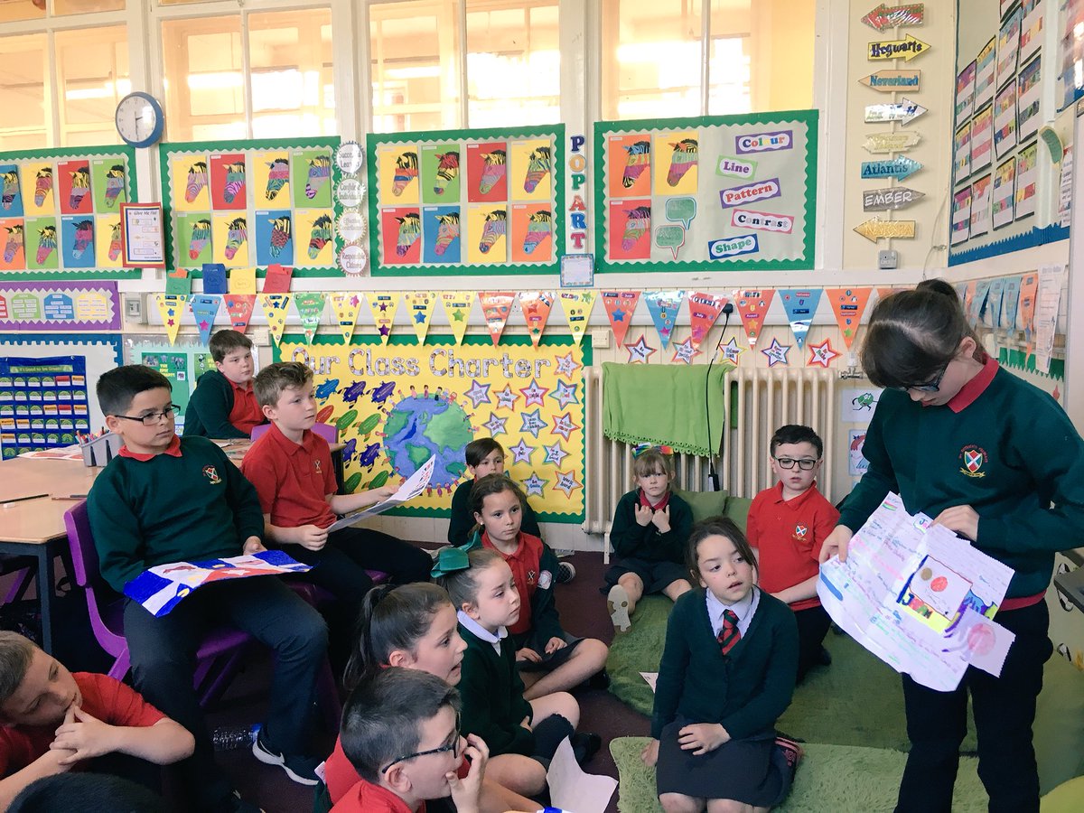 ShottsStPats's tweet photo. P5 pupils enjoyed sharing their amazing poster designs! 🌎🇯🇲🇦🇺🇸🇮🇺🇸🇪🇸🇧🇷🇦🇷🏴󠁧󠁢󠁳󠁣󠁴󠁿🇩🇪🇮🇪👏#personalresearch #peerlearning https://t.co/1V3EcRWs9x