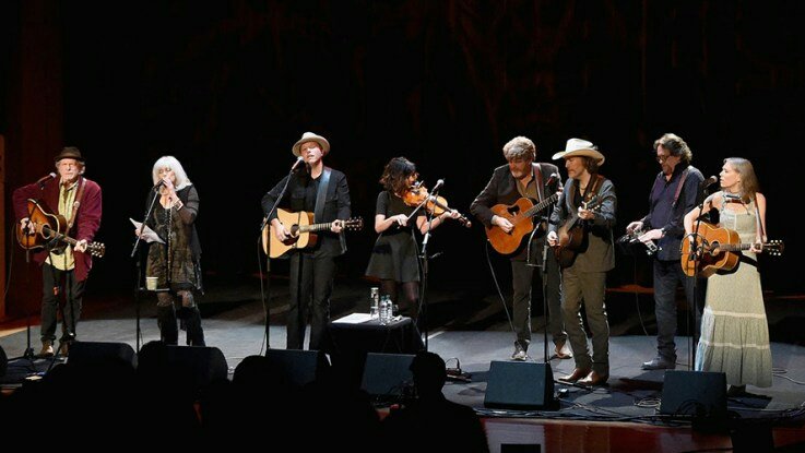 RedDirt_Roots's tweet photo. Jason Isbell Closes Out Residency at Country Music Hall of Fame and Museum with Special Guests.
Pictured L to R: #BuddyMiller, #EmmylouHarris,
#JasonIsbell, #AmandaShires, #MacMcAnally, #DavidRawlings, #JerryDouglas and #GillianWelch
๐ท #RickDiamond
https://t.co/FJTSFwh2fd https://t.co/UIxJLiMvHr